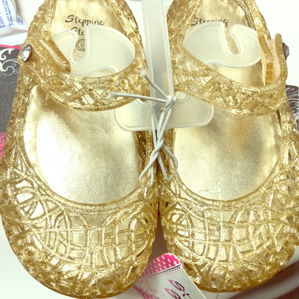 Stepping stones size 6 jelly Mary Jane shoes
